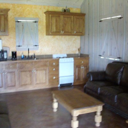 Breezy Hills Cottages - Moonlight Cottage Fredericksburg Extérieur photo